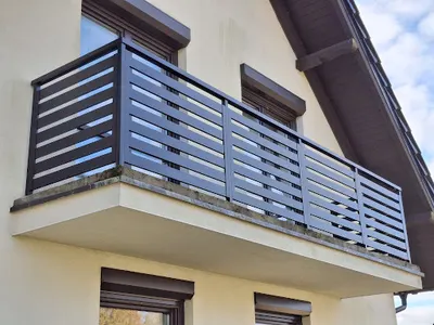 Drakor.pl - Kontrukcje metalowe, schody, balustrady, balkony